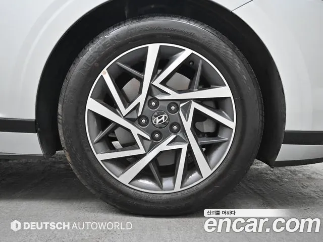 Hyundai Grandeur GN7 — Фото автомобиля 5
