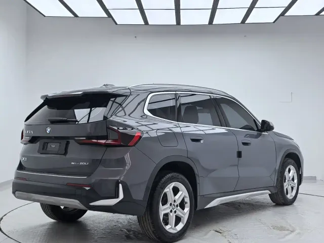 BMW X1 — Фото автомобиля 4