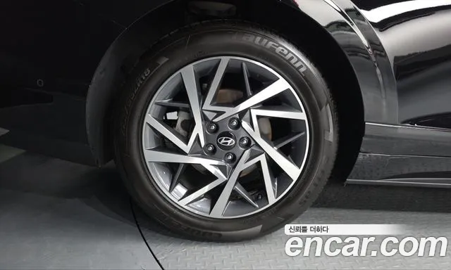 Hyundai Grandeur GN7 — Фото автомобиля 6