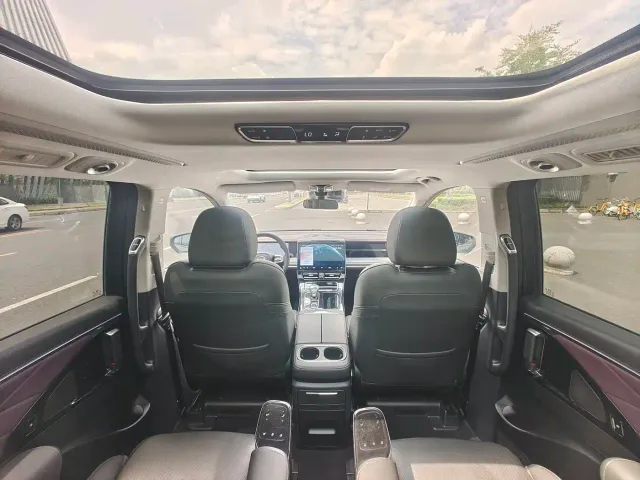 GAC Trumpchi M8 — Фото автомобиля 9