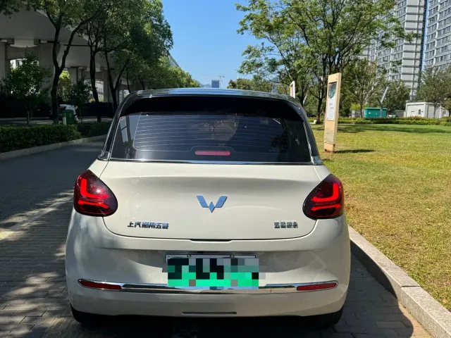 Wuling Bingo — Фото автомобиля 14