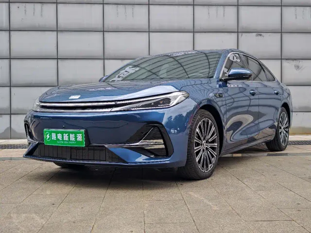 Фотография автомобиля — Geely Galaxy A7