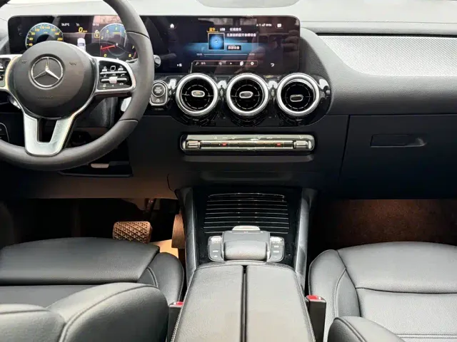 Mercedes-Benz GLA-Class — Фото автомобиля 27