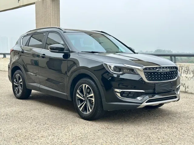 Jetour X70 — Фото автомобиля 3