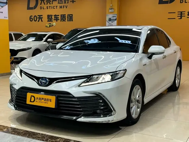 Фотография автомобиля — Toyota Camry