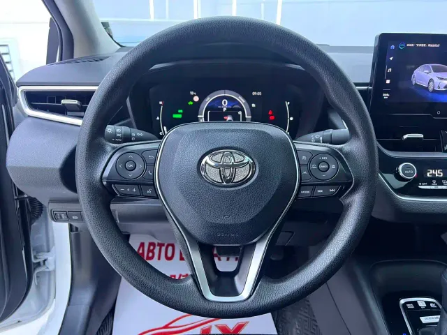 Toyota Corolla — Фото автомобиля 10