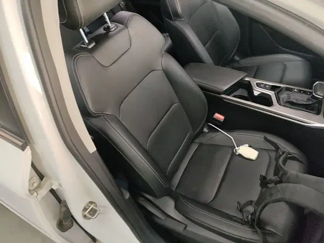 Geely Emgrand — Фото автомобиля 24