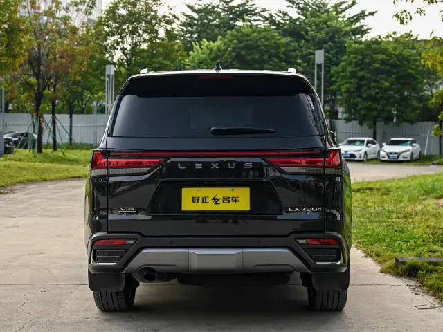 Lexus LX — Фото автомобиля 5
