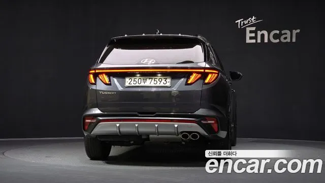 Hyundai Tucson Tucson (NX4) Дизель 2.0 2WD — Фото автомобиля 4