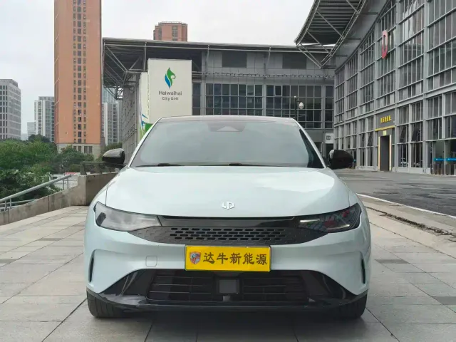 Leapmotor C01 — Фото автомобиля 2