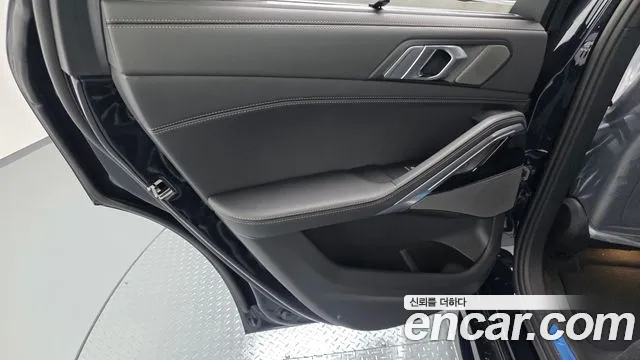BMW X6 xDrive40i M Sport — Фото автомобиля 19