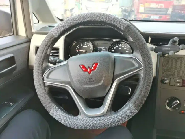 Wuling Zhengcheng — Фото автомобиля 10