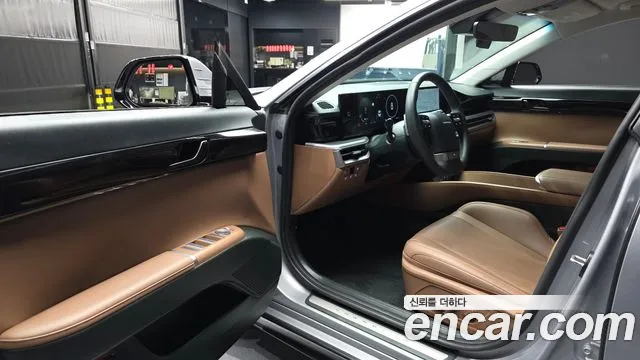 Hyundai Grandeur GN7 — Фото автомобиля 15