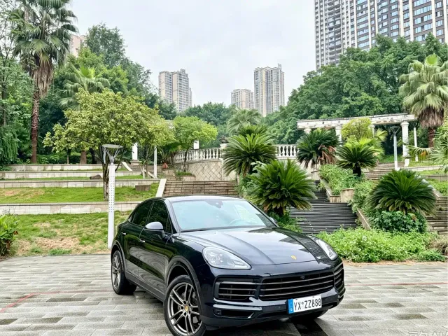 Porsche Cayenne — Фото автомобиля 2
