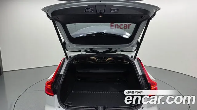 Вольво V60 V60 Cross Country 2 поколение B5 Ultimate AWD — Фото автомобиля 19