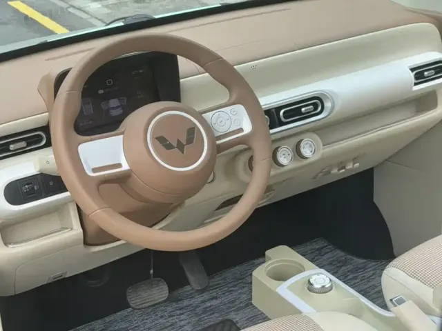 Wuling Hongguang Mini EV — Фото автомобиля 16