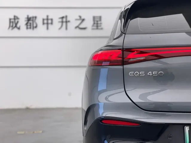Mercedes-Benz EQS SUV — Фото автомобиля 16