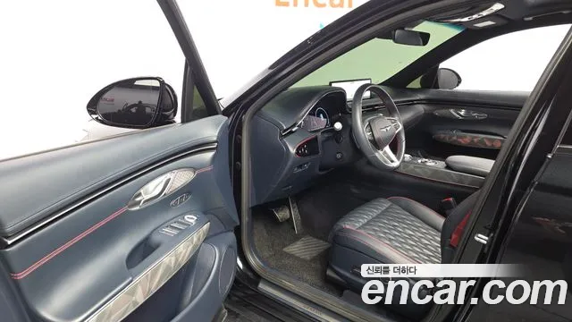 Genesis GV70 — Фото автомобиля 9