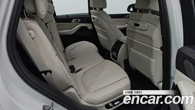 BMW X5 xDrive 40i M Sport — Фото автомобиля 3