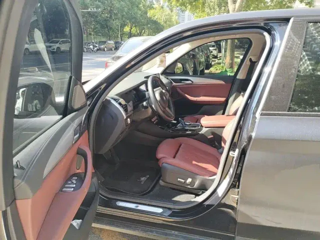 BMW BMW iX3 2022 Facelift Innovation Leader Model — Фото автомобиля 7