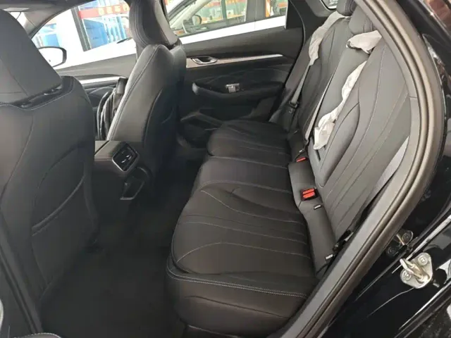 Geely Xingrui — Фото автомобиля 16