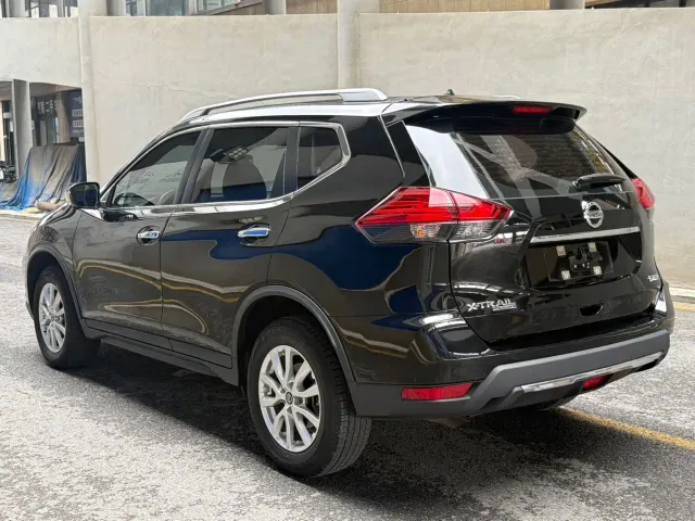 Nissan X-Trail — Фото автомобиля 6