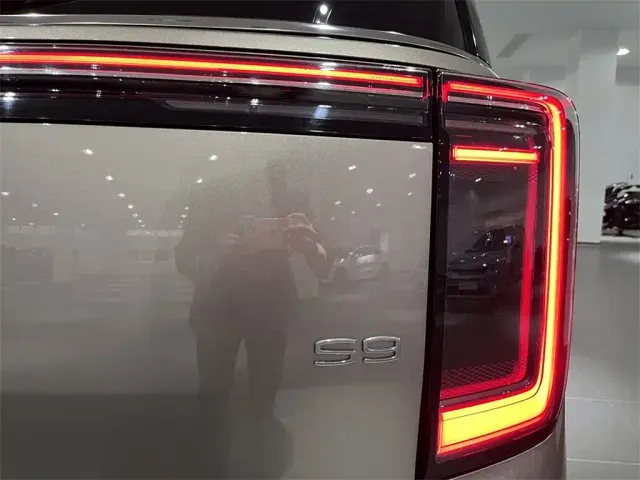 GAC Trumpchi Xiangwang S9 — Фото автомобиля 14