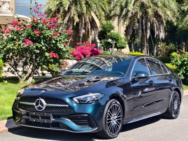 Фотография автомобиля — Mercedes-Benz C-Class