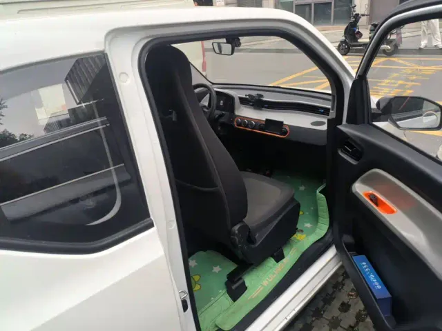 Wuling Hongguang Mini EV — Фото автомобиля 19
