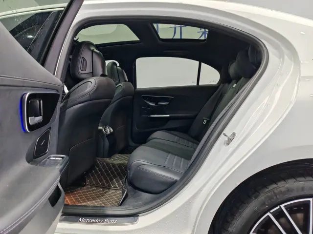 Mercedes-Benz C-Class — Фото автомобиля 12