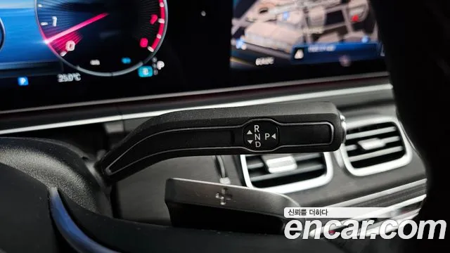 Mercedes-Benz GLE-Class — Фото автомобиля 9