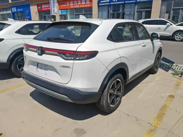 Honda Vezel — Фото автомобиля 3