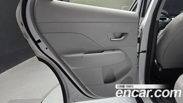 Hyundai Kona — Фото автомобиля 14