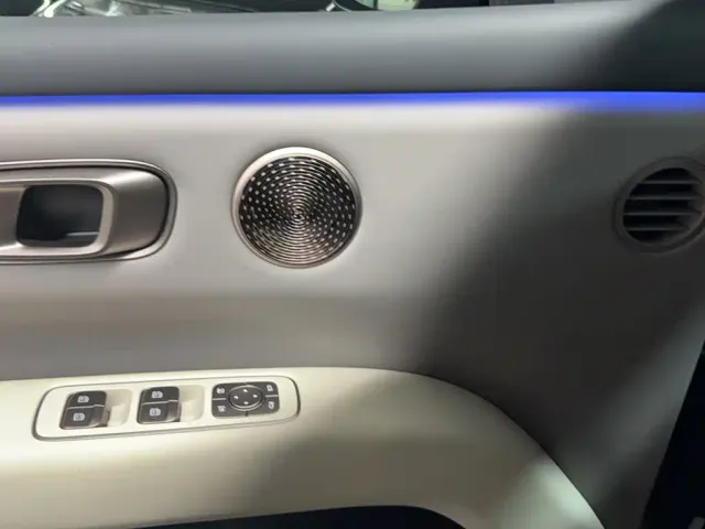 Li Auto i6 — Фото автомобиля 5