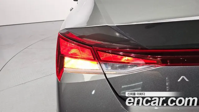 Hyundai AVANTE Новый Avante (CN7) — Фото автомобиля 23