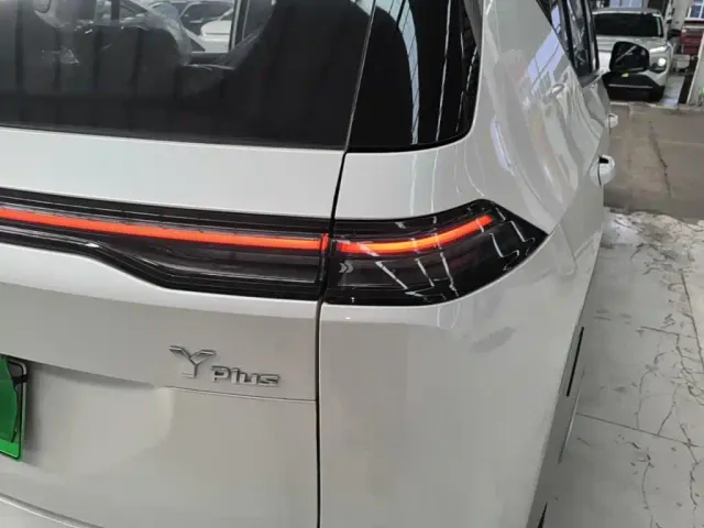 GAC Aion Y — Фото автомобиля 7
