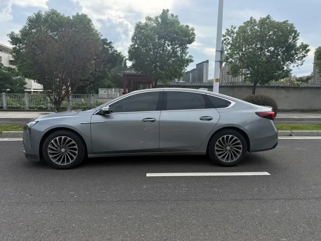 Buick LaCrosse — Фото автомобиля 3