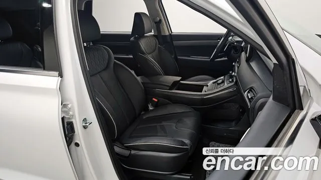Hyundai Palisade Palisade Дизель 2.2 2WD — Фото автомобиля 12