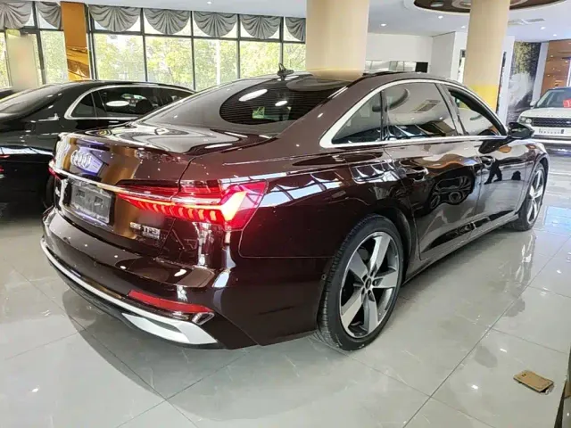 Audi A6L — Фото автомобиля 6
