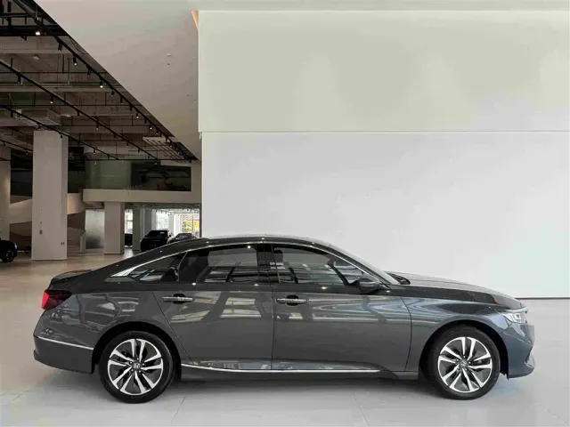 Honda Accord — Фото автомобиля 11