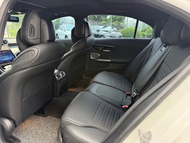 Mercedes-Benz C-Class — Фото автомобиля 18