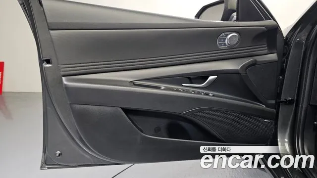Hyundai AVANTE Avante (CN7) — Фото автомобиля 18
