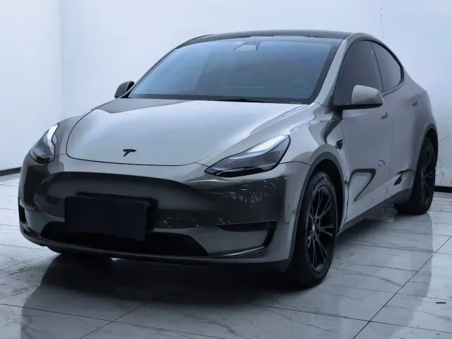 Фотография автомобиля — Tesla Model Y