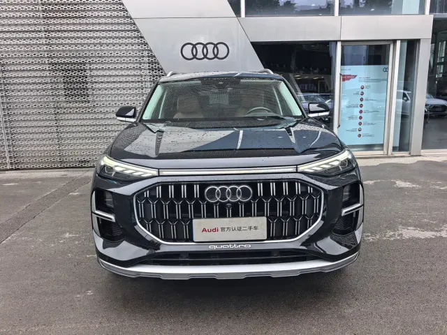 Audi Q6 — Фото автомобиля 3