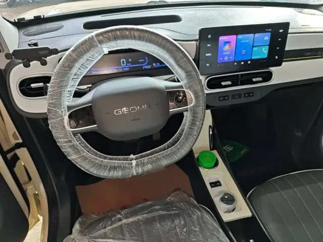 Geely Panda — Фото автомобиля 9