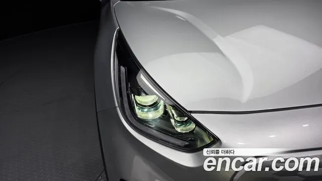 Kia Niro — Фото автомобиля 6