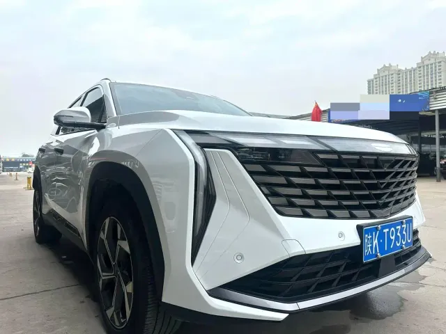 Geely Boyue L — Фото автомобиля 3