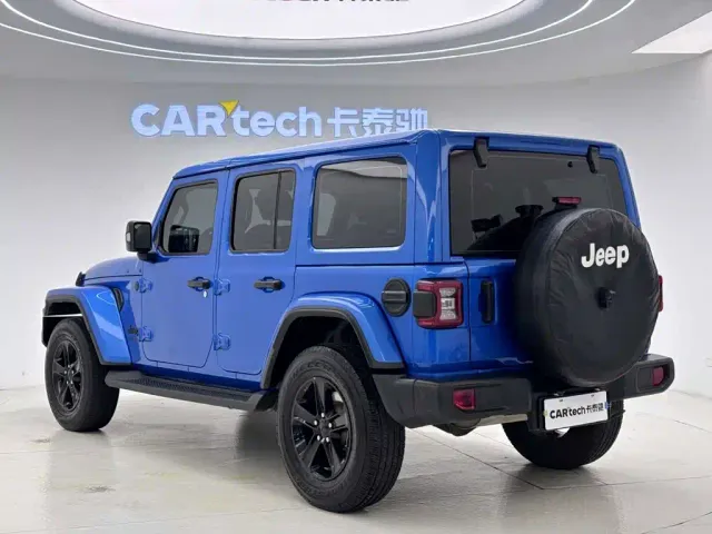 Jeep Wrangler — Фото автомобиля 7
