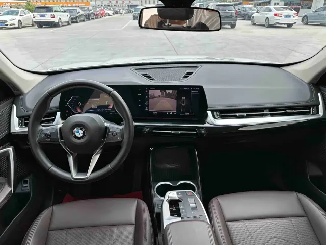 BMW X1 — Фото автомобиля 11