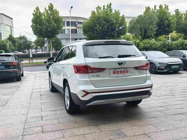 Jetta VS7 — Фото автомобиля 9